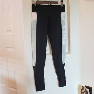 Victorias secret pink leggings with pockets small